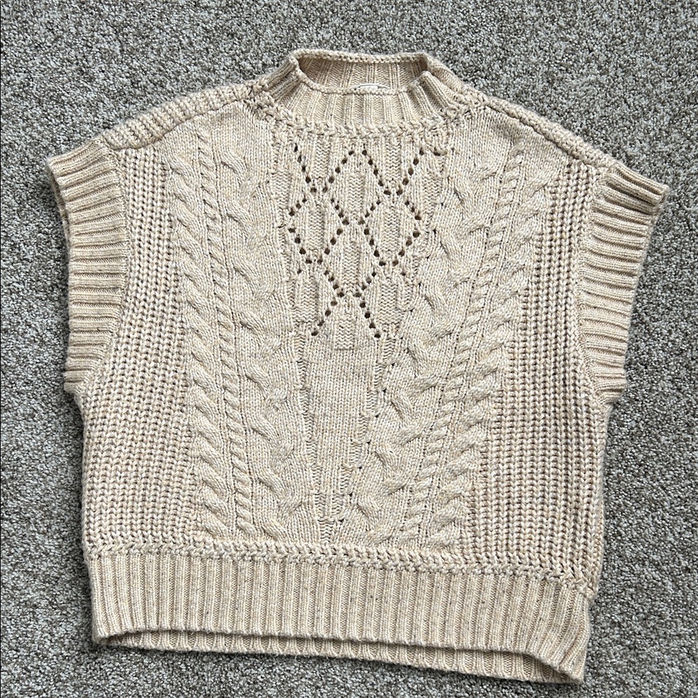 a.n.a Women's Beige Chunky Sweater Vest with Cap Sleeves, Size L